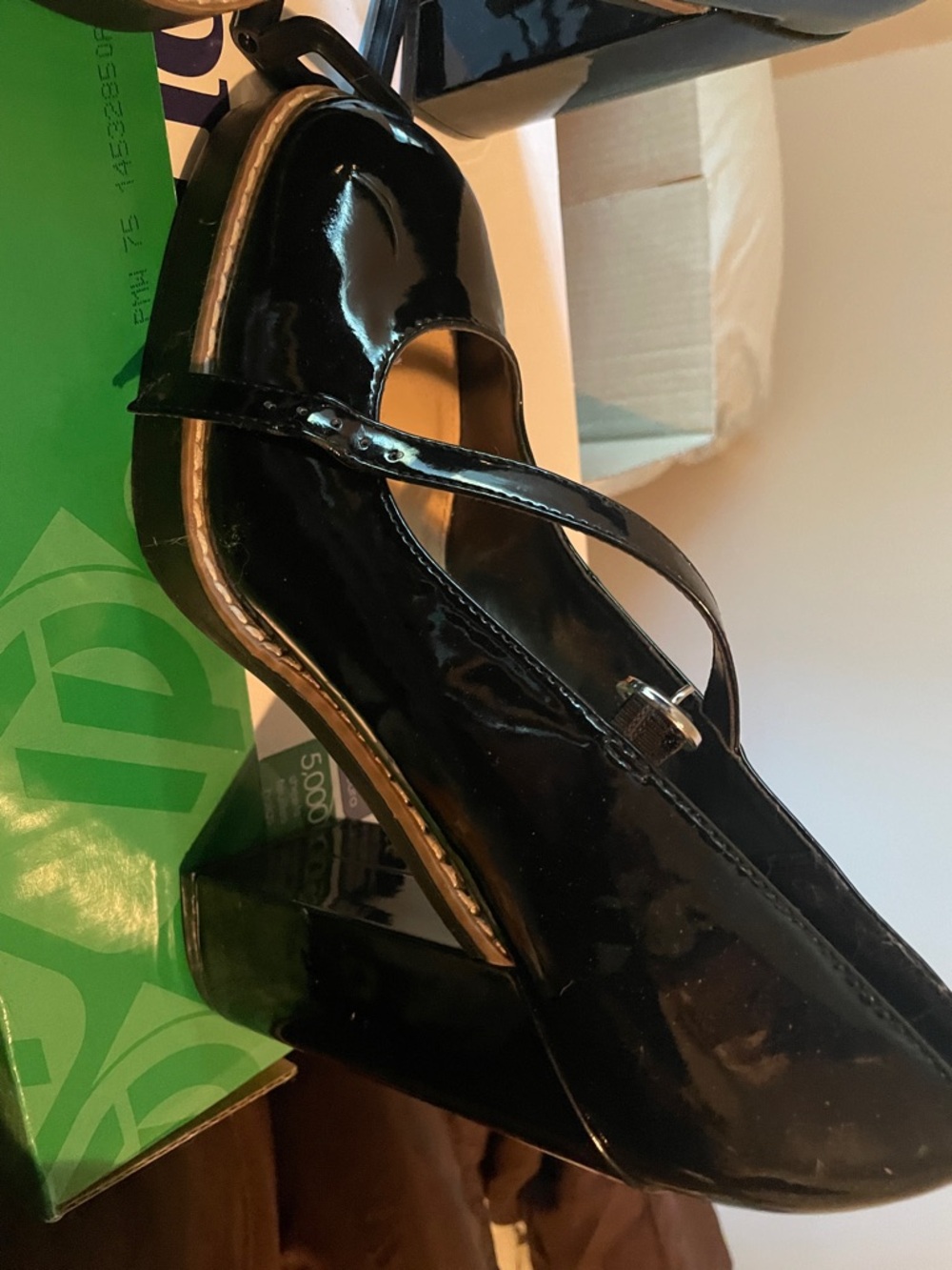 Steve Madden Black Patent Mary Jane Heels with Buckle - Picture 2 of 4